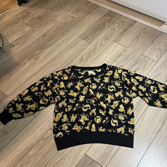 Salvatore Ferragamo silk t-shirt with black zodiac signs - Picture 3 of 8